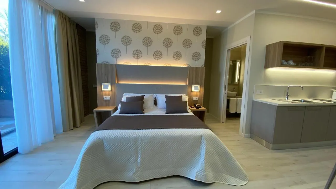 Cà dell'Orto Rooms&Apartments Verona 0*,