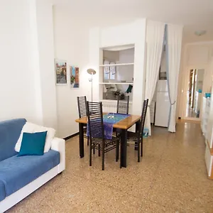 https://bilocale-con-giardino-terrazzato-comodo-al-mare.hotelitalianriviera.com